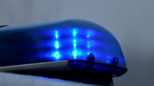 Einbrecher in Bielefeld kommt nicht mehr aus Geb&auml;ude und ruft die Polizei