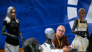 Na confer&ecirc;ncia da ONU, rob&ocirc;s afirmam que poder&atilde;o dirigir o mundo melhor que humanos