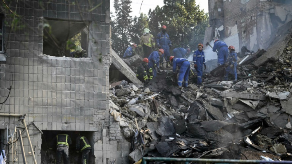 Al menos 14 muertos en Kiev por "horribles" ataques rusos