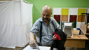 La Bulgarie vote encore, dans l'angoisse de la flamb&eacute;e des prix