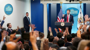 EUA e Ir&atilde; adiam negocia&ccedil;&otilde;es programadas para a Su&iacute;&ccedil;a