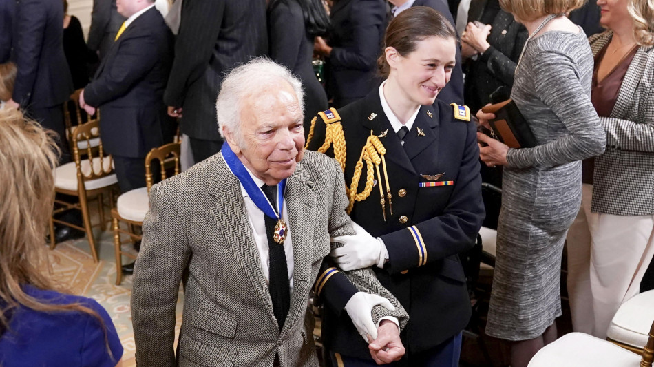 Ralph Lauren, 'la bellezza ha ispirato Valentino per decenni'
