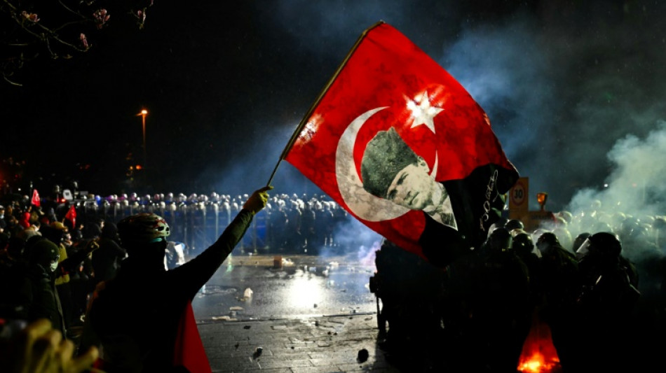Turquie: la rue toujours mobilis&eacute;e apr&egrave;s l'incarc&eacute;ration du maire d'Istanbul