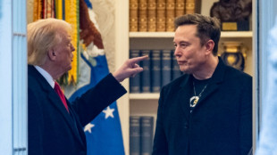 Trump raille le troisi&egrave;me parti annonc&eacute; par Musk, le duel des anciens alli&eacute;s continue