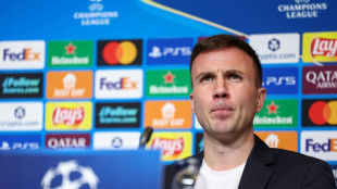 Mario G&ouml;tze, her&oacute;i alem&atilde;o da Copa do Mundo de 2014, renova com Eintracht Frankfurt