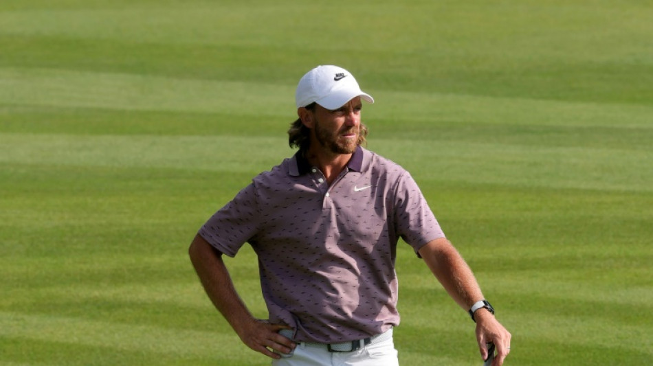 Fleetwood grabs PGA Travelers lead as top-ranked stars fade