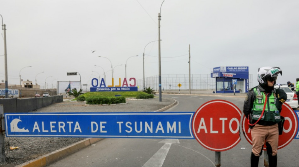 Millones regresan a sus casas tras levantarse alertas de tsunami en el Pac&iacute;fico
