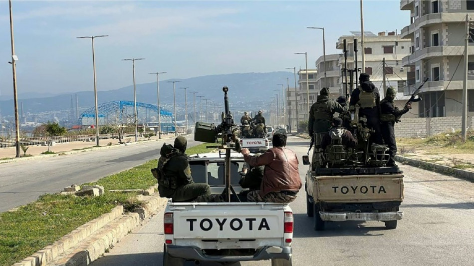 Vaste op&eacute;ration militaire dans l'ouest de la Syrie, 52 Alaouites ex&eacute;cut&eacute;s selon une ONG