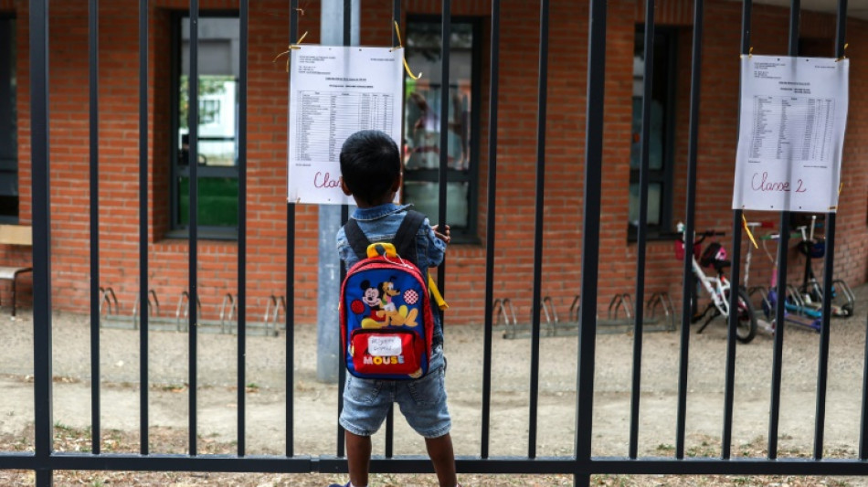 Retour &agrave; l'&eacute;cole pour 12 millions d'&eacute;l&egrave;ves, sans masque mais sur fond de p&eacute;nurie d'enseignants
