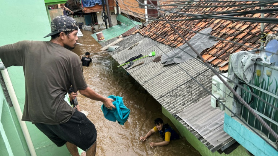 Indon&eacute;sie: des centaines d'&eacute;vacuations apr&egrave;s des inondations &agrave; Jakarta