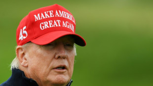 Trump defende calote da d&iacute;vida nos EUA se n&atilde;o houver corte de gastos