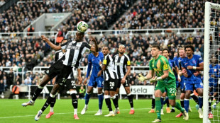 Newcastle face Chelsea in top five showdown, Alexander-Arnold in spotlight