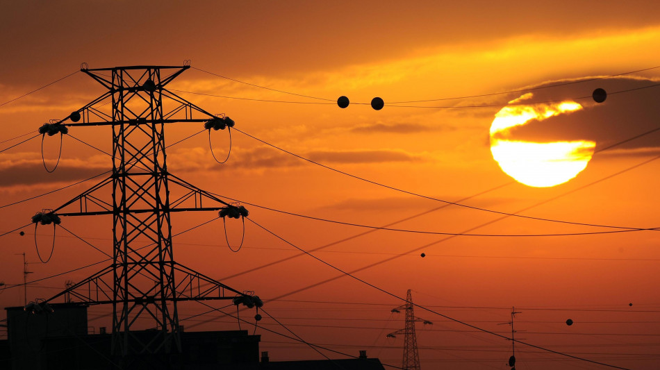 Arera, prezzo elettricit&agrave; in Italia pi&ugrave; alto in Europa a causa del gas