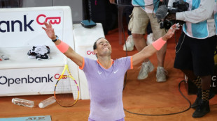 Nadal bate De Mi&ntilde;aur e vai &agrave; 3&ordf; rodada em Madri; Thiago Monteiro surpreende Tsitsipas