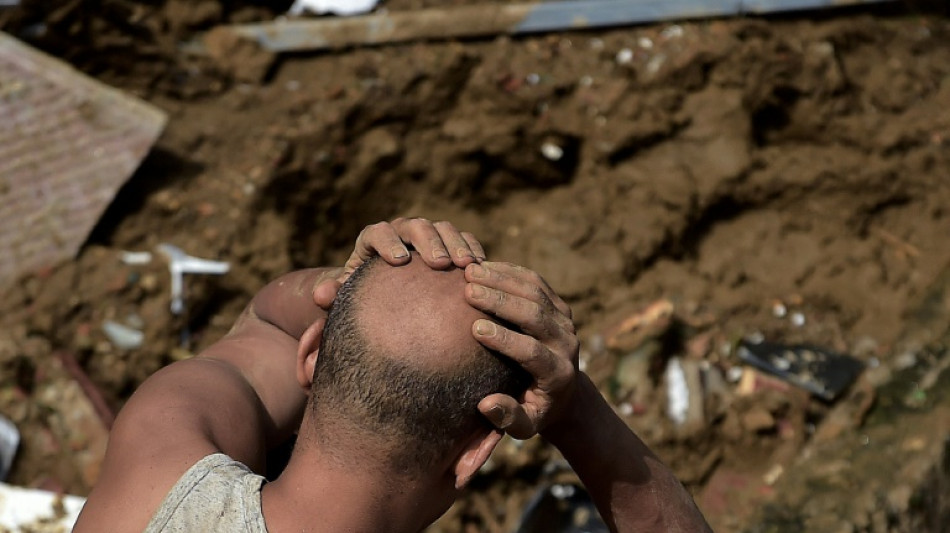 Le bilan des inondations pr&egrave;s de Rio s'alourdit encore: 80 morts