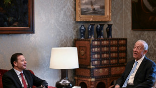 Portugal: apr&egrave;s la chute du gouvernement, le pr&eacute;sident re&ccedil;oit les partis, avec des &eacute;lections &agrave; l'horizon