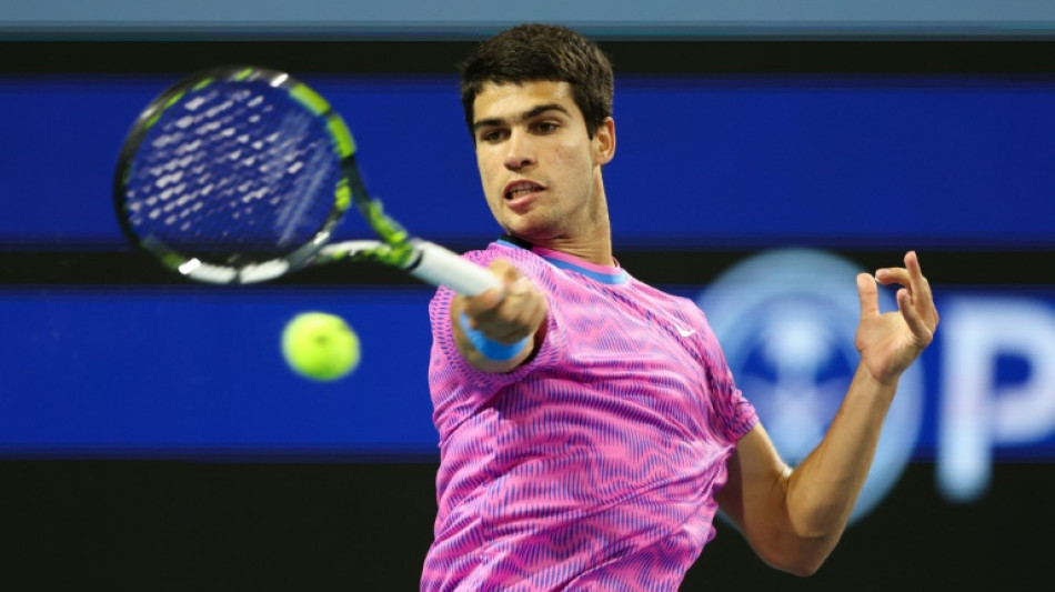 Alcaraz bate Monfils e vai &agrave;s oitavas em Miami; Swiatek e Gauff eliminadas