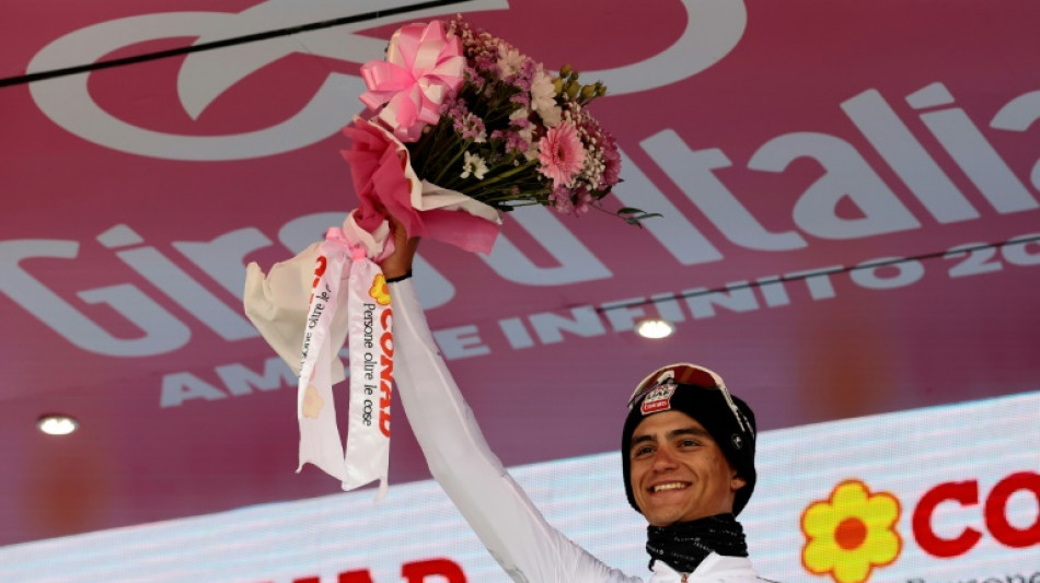 Tour d'Italie: le Mexique fier d'Isaac del Toro, m&ecirc;me s'il a craqu&eacute; pr&egrave;s du but