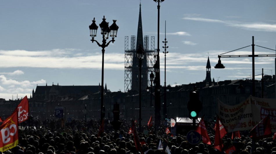 Nuevas protestas masivas en Francia desaf&iacute;an reforma de pensiones de Macron