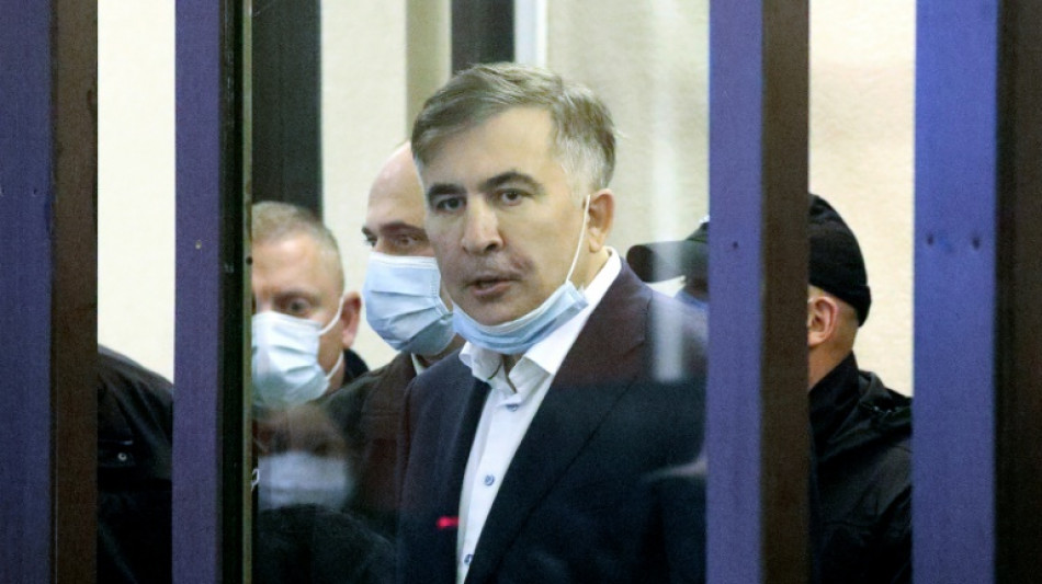 El expresidente georgiano Saakashvili fue "envenenado" en prisi&oacute;n, seg&uacute;n m&eacute;dicos