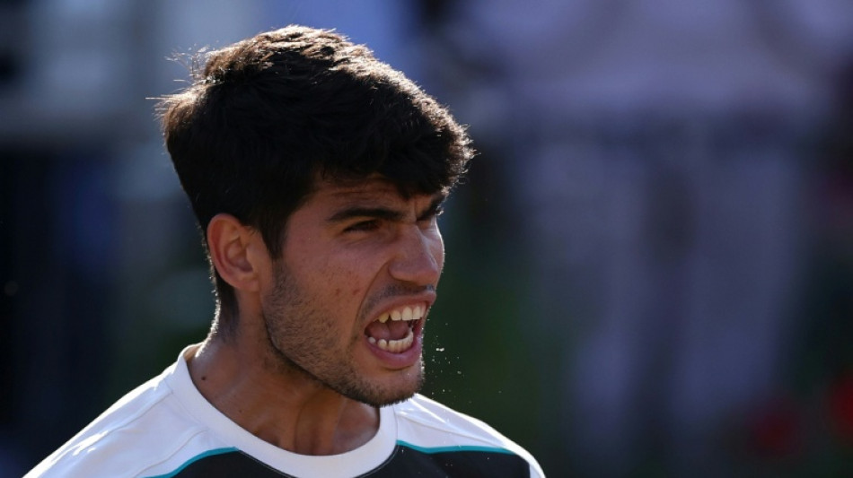 Alcaraz extends winning streak, Draper into semi-finals at Queen's