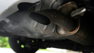 EU set to scrap 2035 combustion-engine ban in car industry boost