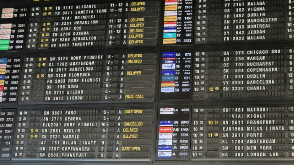 Aeroportos europeus retoma operações após ciberataque que provocou atrasos