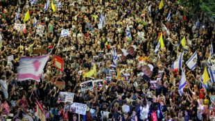 Dezenas de milhares protestam em Tel Aviv contra plano israelense de conquistar Cidade de Gaza