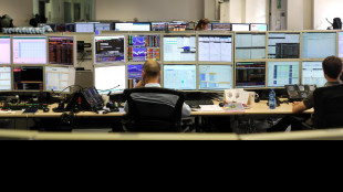 Borsa: Milano chiude positiva con l'Europa debole, scivola Nexi