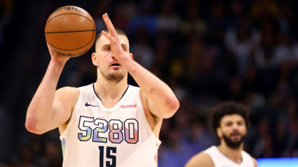 NBA: Cleveland poursuit sa longue s&eacute;rie victorieuse, exploit de Nikola Jokic