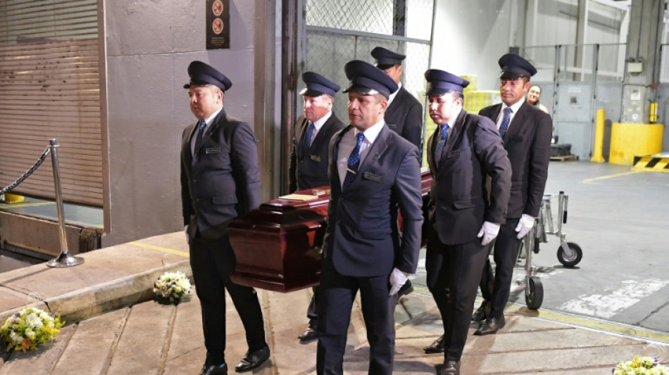 El cuerpo de Fernando Botero llega a Colombia para el &uacute;ltimo adi&oacute;s de sus compatriotas