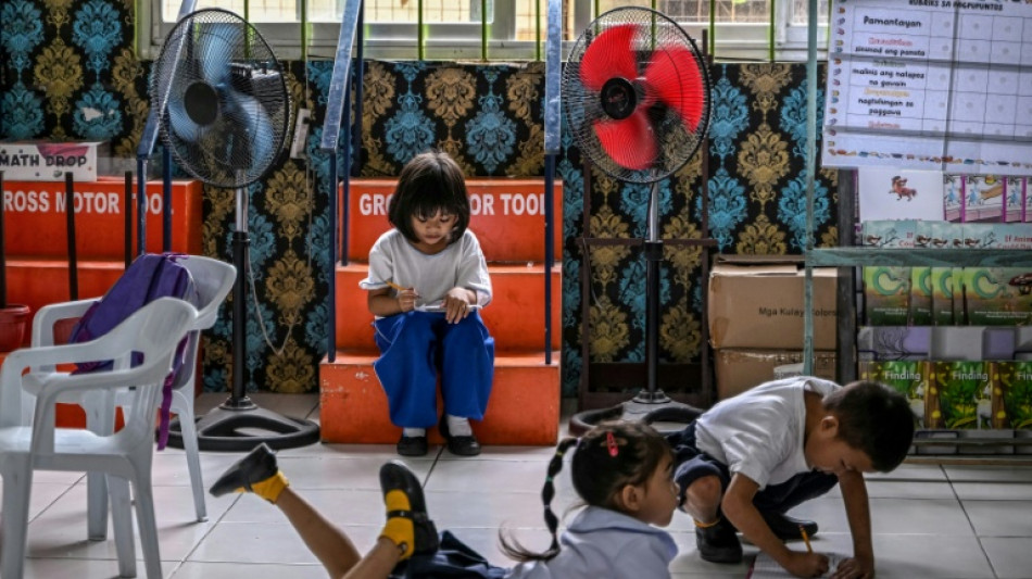 Vacances décalées et plus de ventilateurs: comment les écoles Philippines se battent contre la chaleur