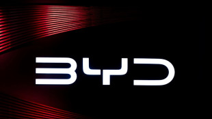 Chinese automakers get stern 'price war' warning after discount spree
