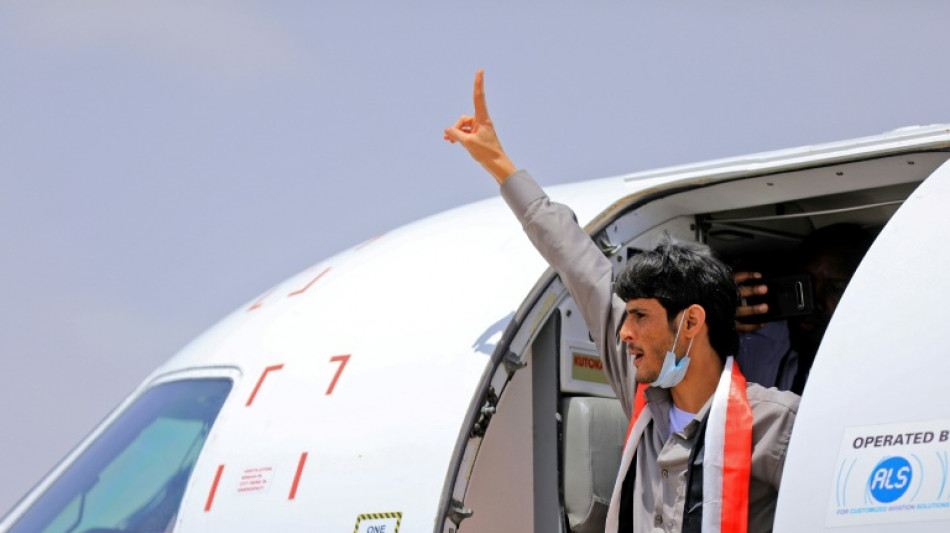 Otros 104 presos yemen&iacute;es liberados tras el canje de cientos de detenidos