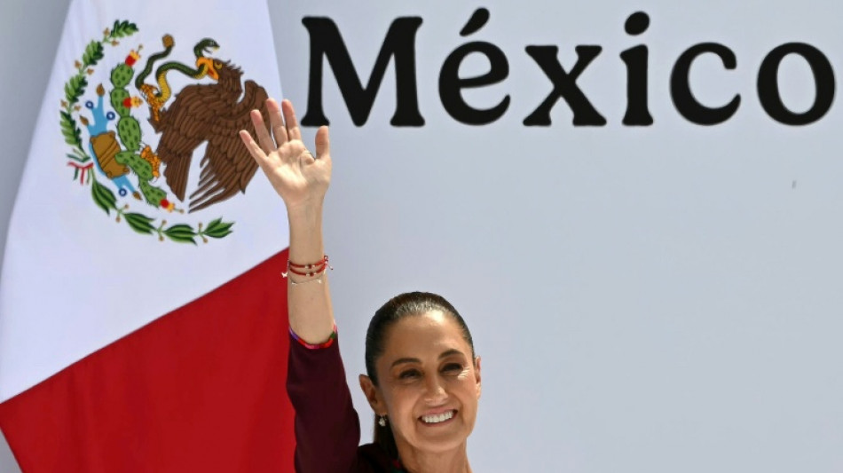 Sheinbaum destaca plan social "más ambicioso de la historia" de México en primer año de gestión