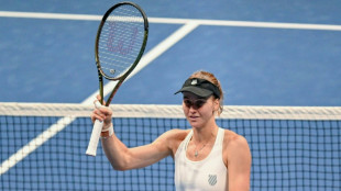 In-form Samsonova beats Zheng to claim Tokyo title