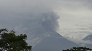 Mais de 300 evacuados por erupção de vulcão de Fuego na Guatemala