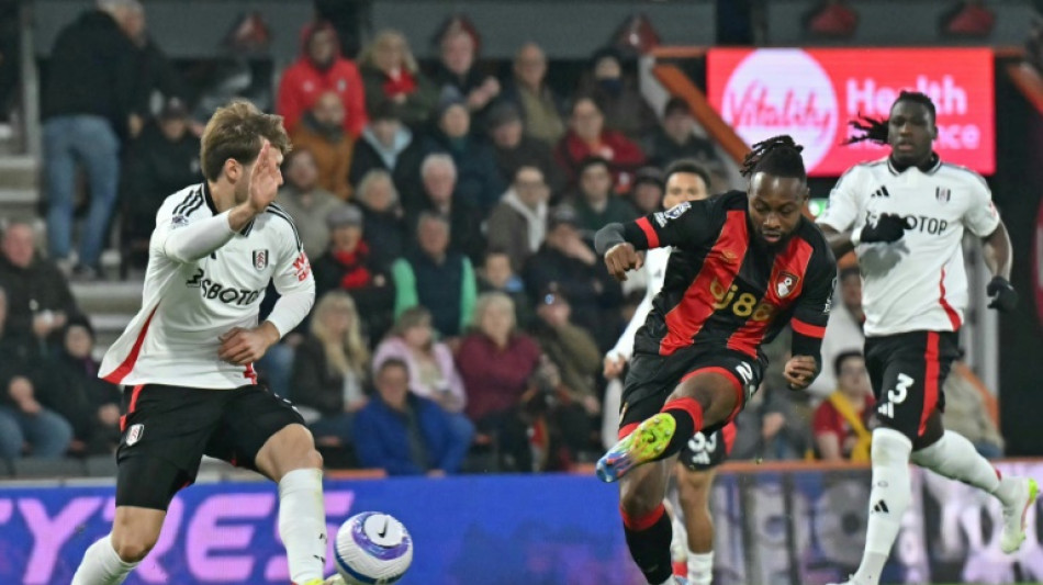 Bournemouth beat Fulham to boost European hopes