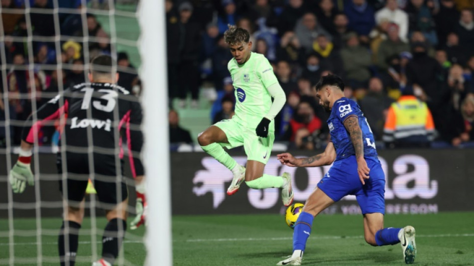Espagne: le Bar&ccedil;a &agrave; nouveau pi&eacute;g&eacute; &agrave; Getafe, fin de s&eacute;rie pour l'Atl&eacute;tico