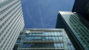 La Bourse de Paris cl&ocirc;t sur une hausse timide, apr&egrave;s une salve de r&eacute;sultats