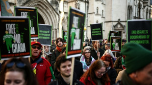 Promotoria brit&acirc;nica contesta arquivamento de a&ccedil;&atilde;o contra rapper do Kneecap