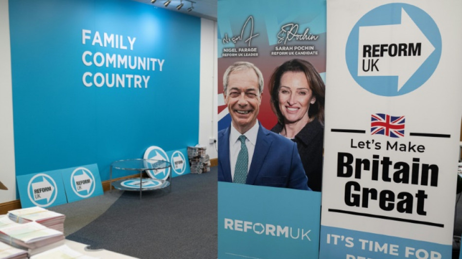 Extrema direita britânica põe à prova governo trabalhista em eleições locais