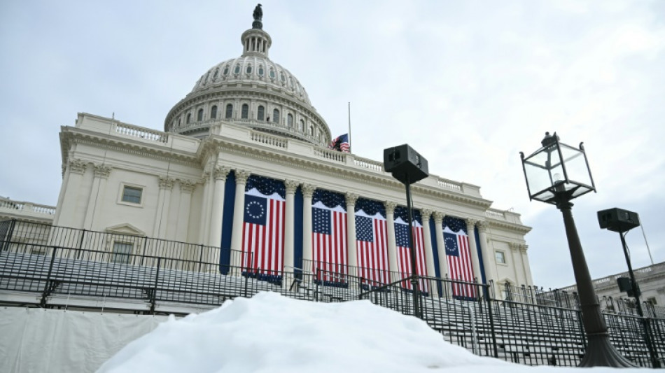 Le froid polaire sur Washington contraint Trump &agrave; pr&ecirc;ter serment &agrave; l'int&eacute;rieur du Capitole