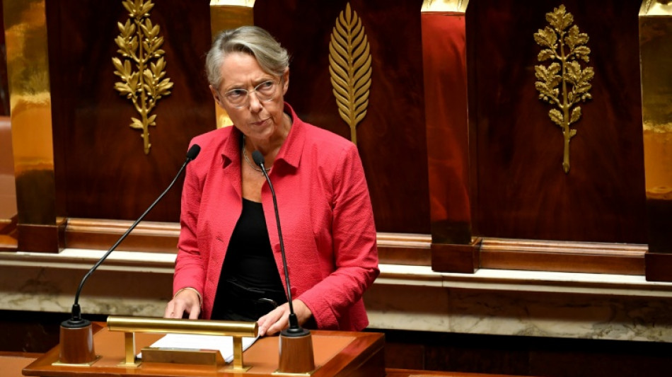 Budget: Borne &eacute;chappe &agrave; la censure, malgr&eacute; le soutien du RN &agrave; la Nupes