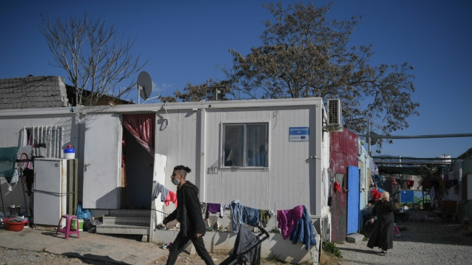 Gr&egrave;ce: les r&eacute;fugi&eacute;s priv&eacute;s de logement et de vivres malgr&eacute; l'asile