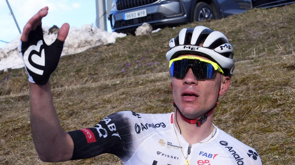 Giro: Ayuso vince la 7/a tappa, Roglic &egrave; nuova maglia rosa