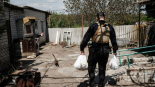 "Nous ne comptons pas pour eux": la col&egrave;re des Ukrainiens rest&eacute;s dans le Donbass