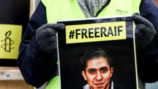 Saudi-Arabien best&auml;tigt zehnj&auml;hriges Ausreiseverbot f&uuml;r freigelassenen Blogger