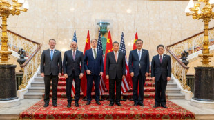 Hopes rise on second day of US-China trade talks