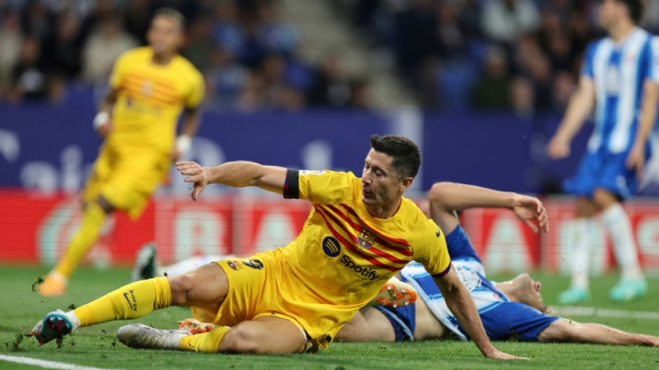 Barcelona vence Espanyol (4-2) e conquista LaLiga pela 27&ordf; vez
